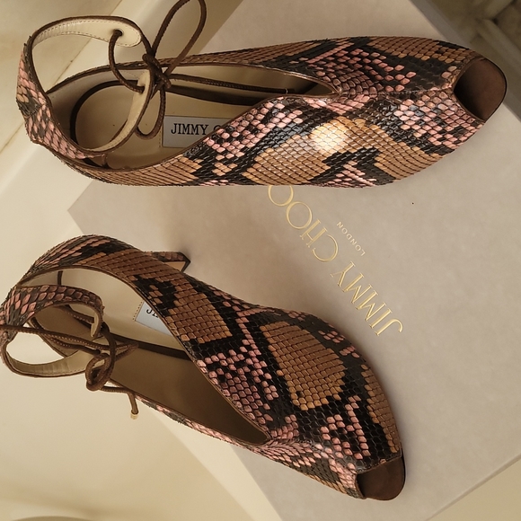 Authentic Italian 39 1/2 Jimmy Choo Snake Skin Shoes - Picture 1 of 5